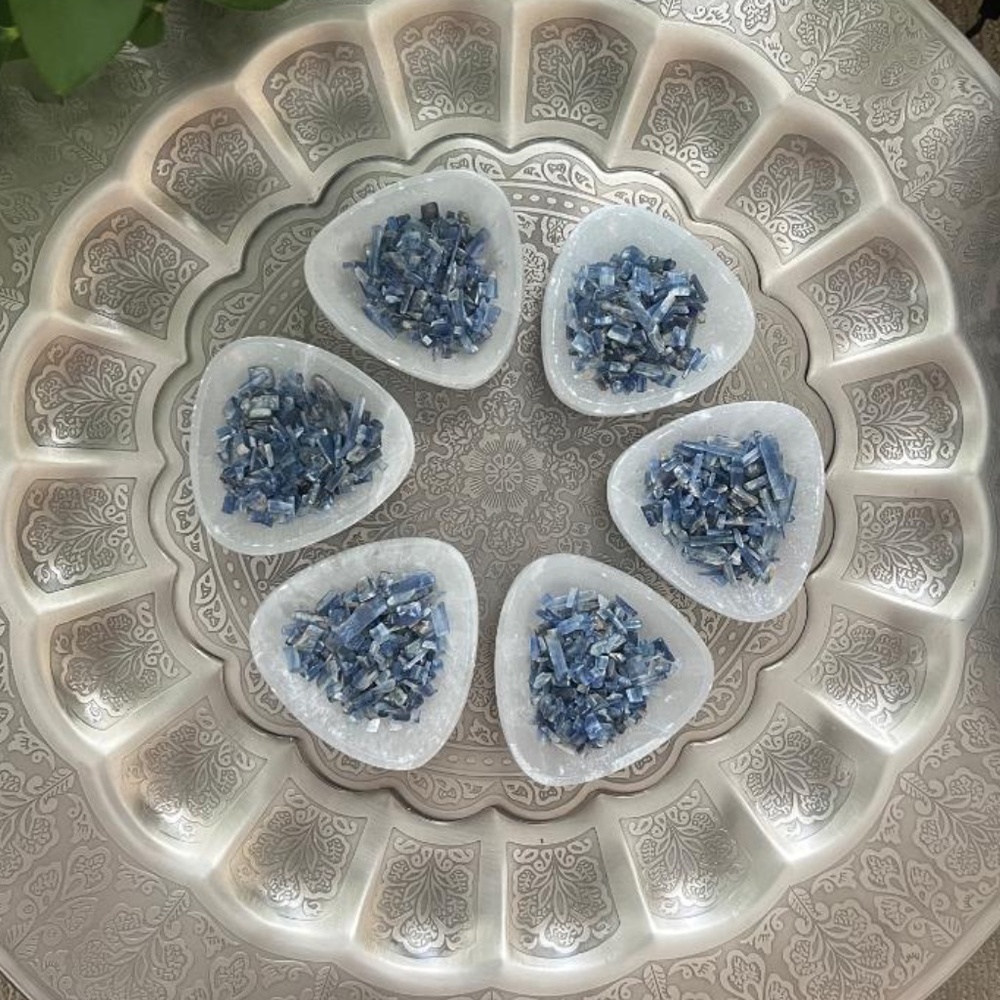 Blue Kyanite Chips